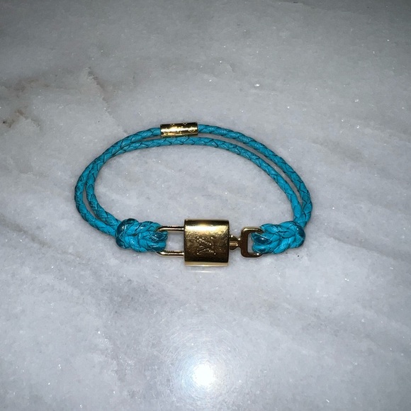 Louis Vuitton Gold Lockit X Doudou Bracelet - Picture 3 of 4